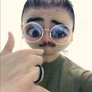 Meet your Posher, Donnie